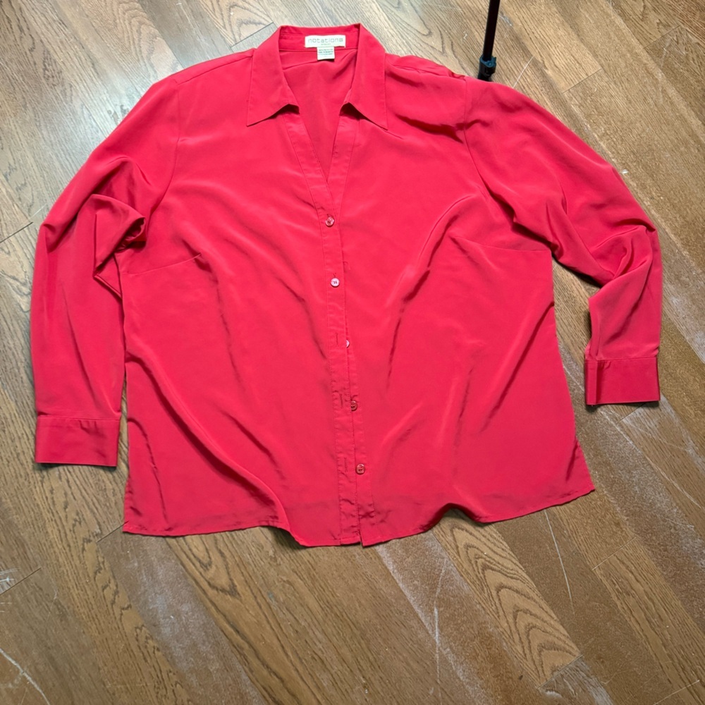 Notations Woman~Red Blouse